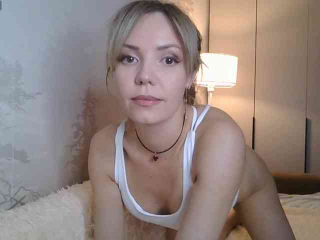 Red_Rose_98 webcam