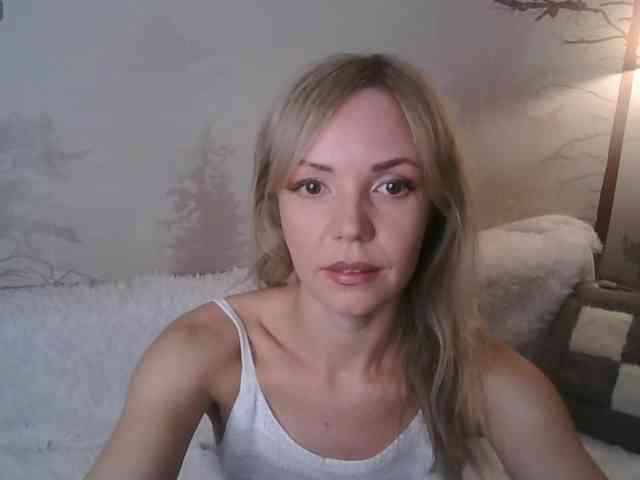 Kissz Live Webcam on BongaCams