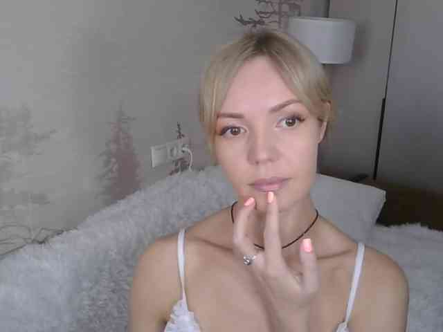 Red_Rose_98 webcam