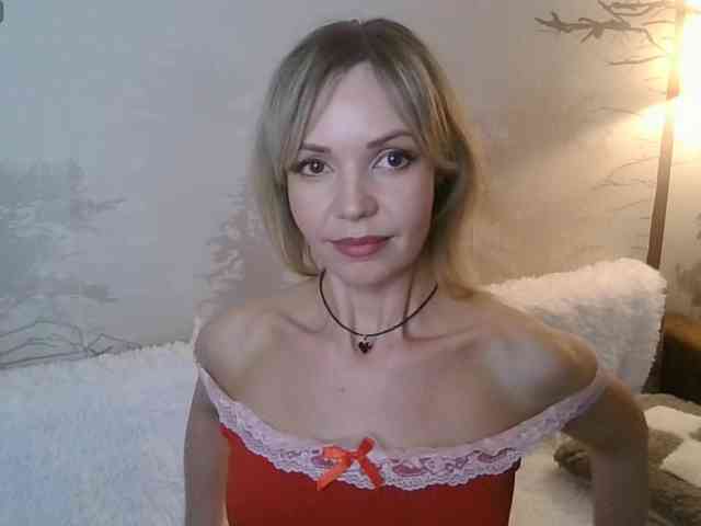 Red_Rose_98 webcam