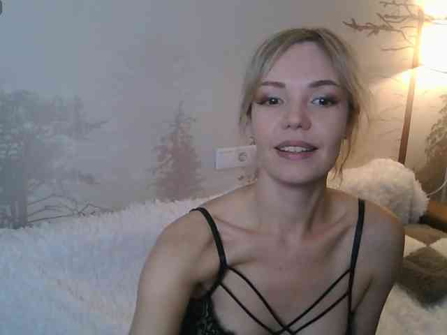 Red_Rose_98 webcam