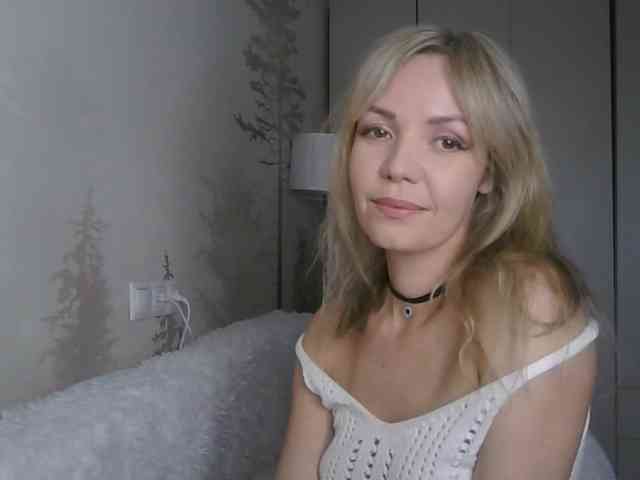 Red_Rose_98 webcam
