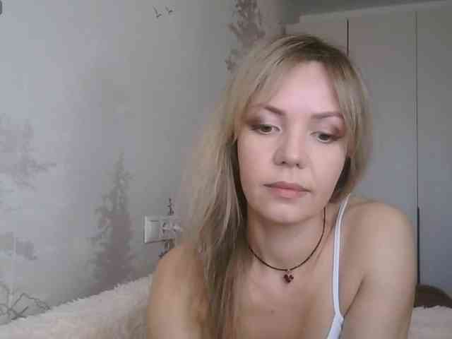 Red_Rose_98 webcam