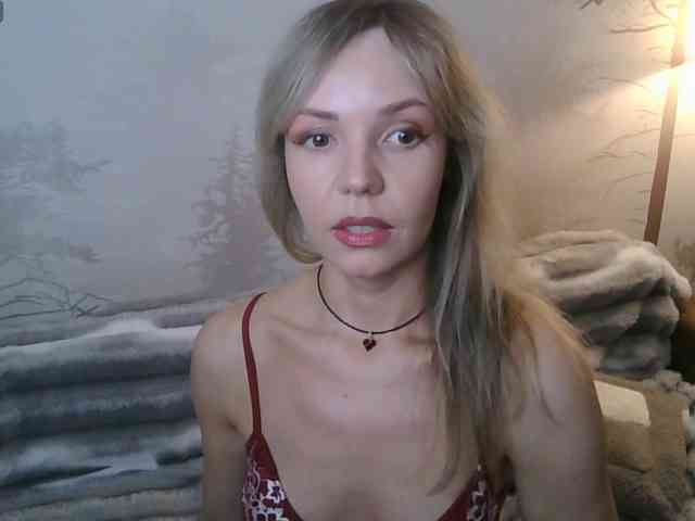 Red_Rose_98 webcam