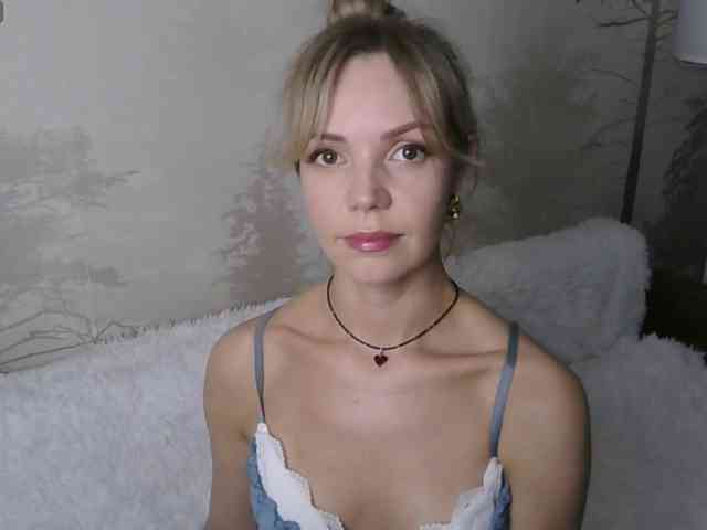 Red_Rose_98 webcam