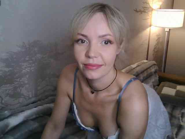 Red_Rose_98 webcam
