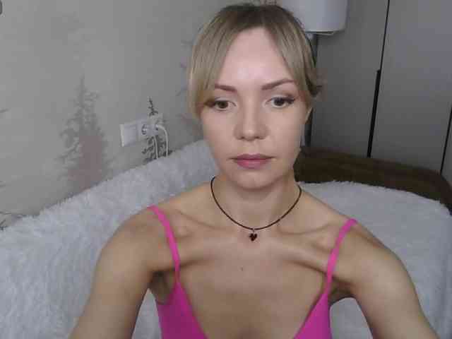 Red_Rose_98 webcam