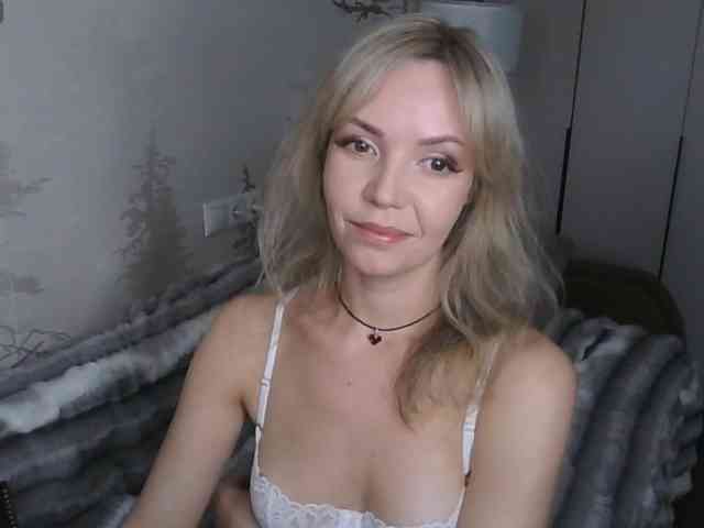 Red_Rose_98 webcam