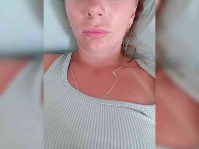 EmmiHot