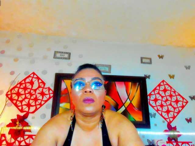 XxXbrunettesquirtxXx