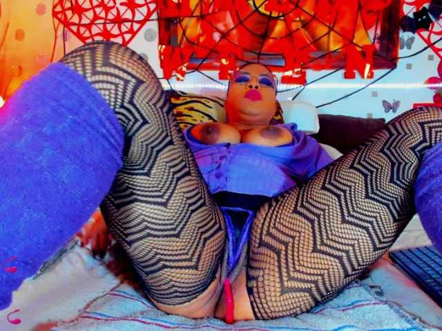 XxXbrunettesquirtxXx
