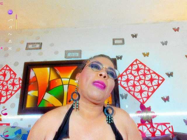 XxXbrunettesquirtxXx