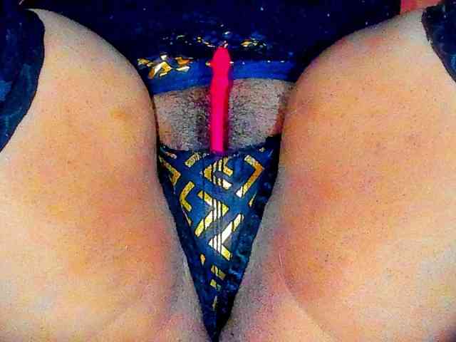 XxXbrunettesquirtxXx webcam