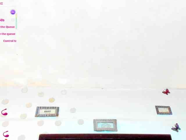 XxXbrunettesquirtxXx webcam