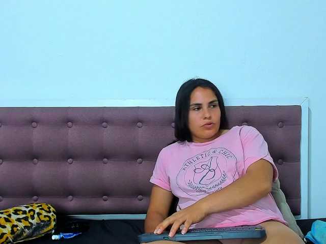 Ashleywen-d live cam on BongaCams