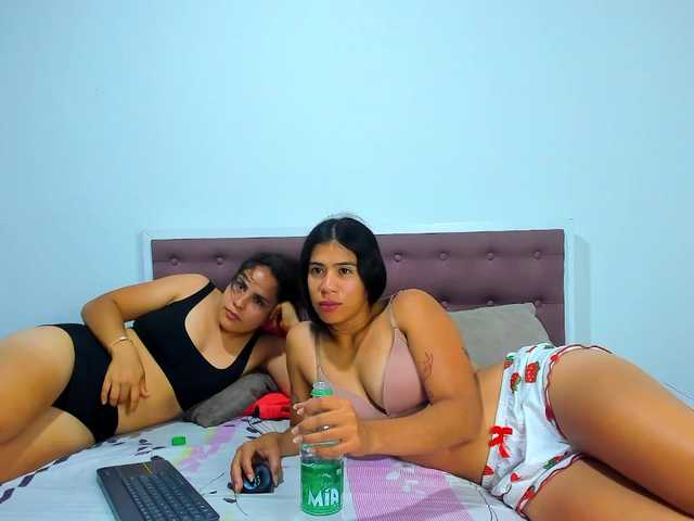 Ashleywen-d live cam on BongaCams