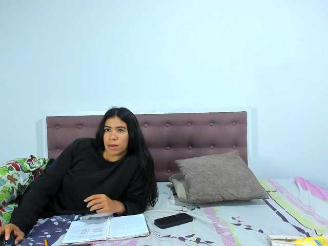 Ashleywen-d live cam on BongaCams
