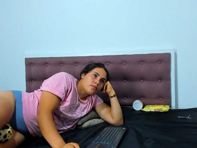 Ashleywen-d live cam on BongaCams