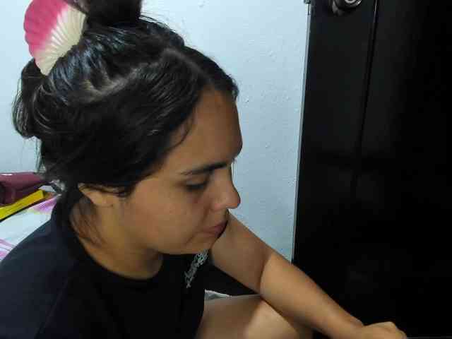 Ashleywen-d webcam
