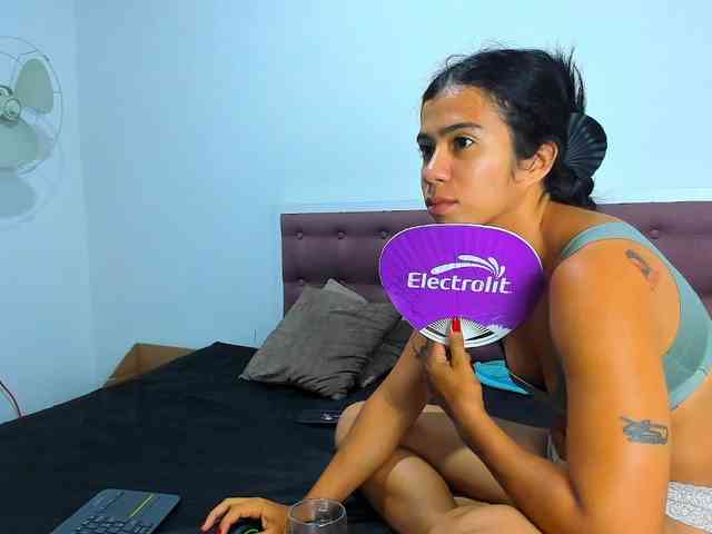 Ashleywen-d webcam