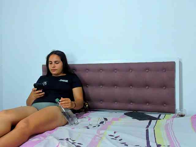 Ashleywen-d webcam