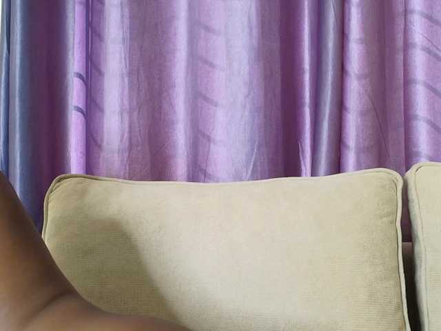 Nairobii live cam on BongaCams