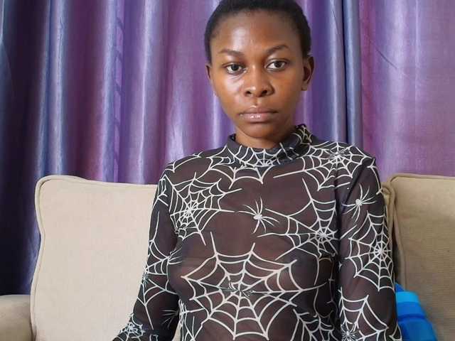 Nairobii live cam on BongaCams