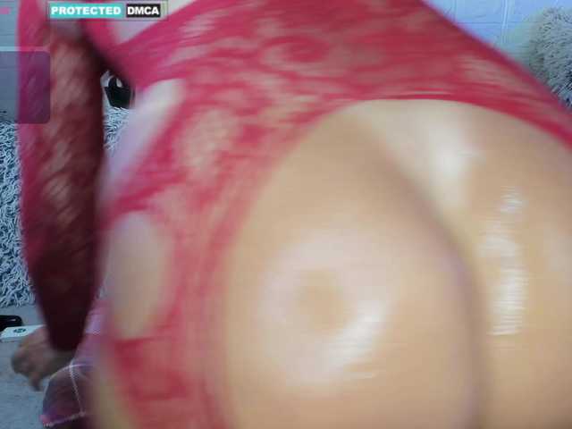 Lara-Cristan live cam on BongaCams