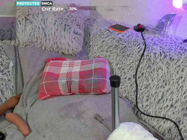 Lara-Croft_Cristan webcam