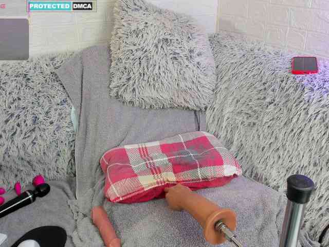 Lara-Croft_Cristan webcam