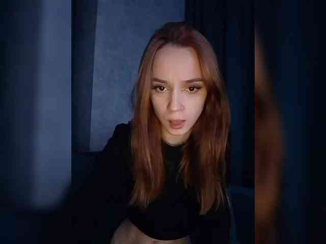 AlNikaaa webcam