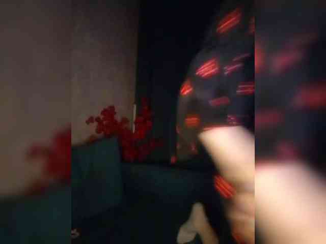 TuNikaaa webcam
