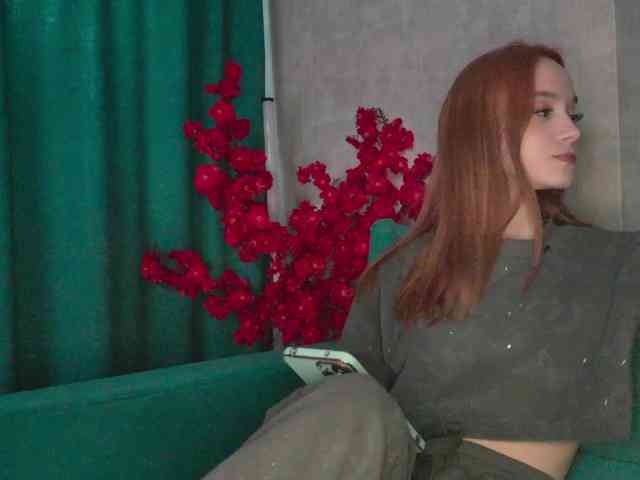 AlNikaaa webcam