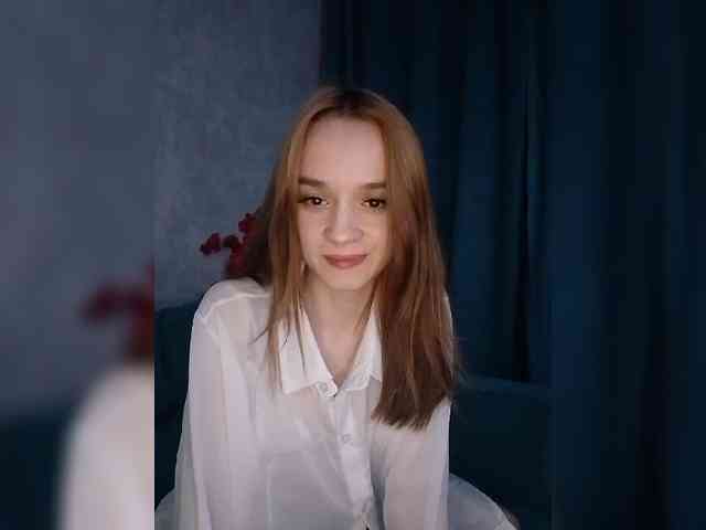 AlexNikaaa1815 Live Webcam on BongaCams