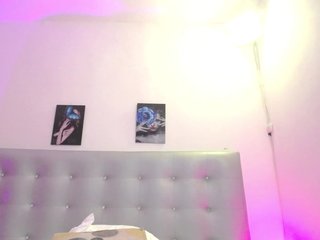 Horny-juliette Porn Show