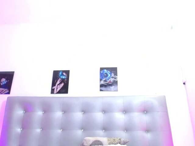 Horny-juliette live cam on BongaCams