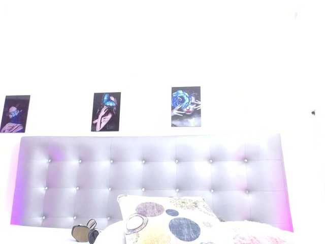 Horny-juliette live cam on BongaCams