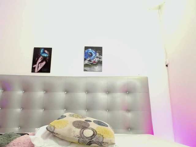 Horny-juliette live cam on BongaCams