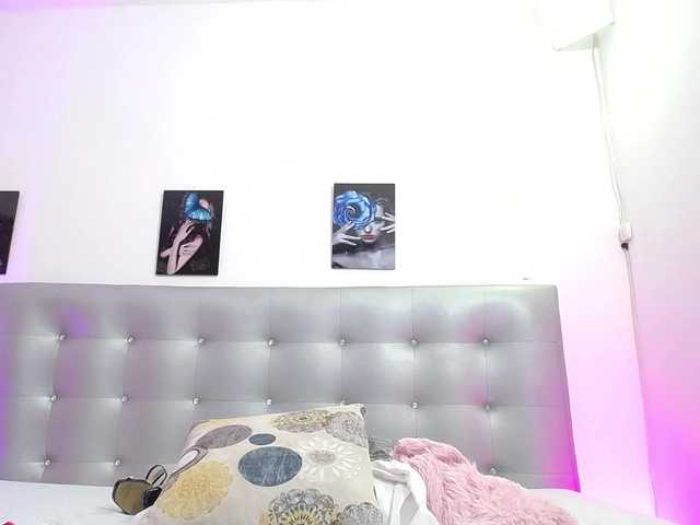 Horny-juliette live cam on BongaCams