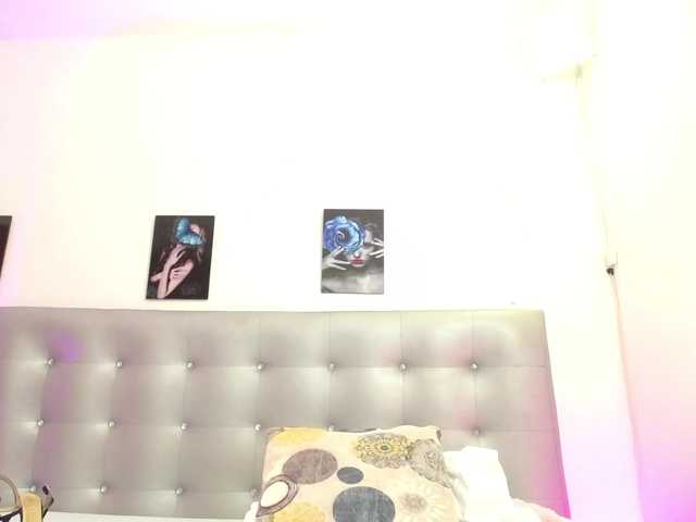 Horny-juliette live cam on BongaCams