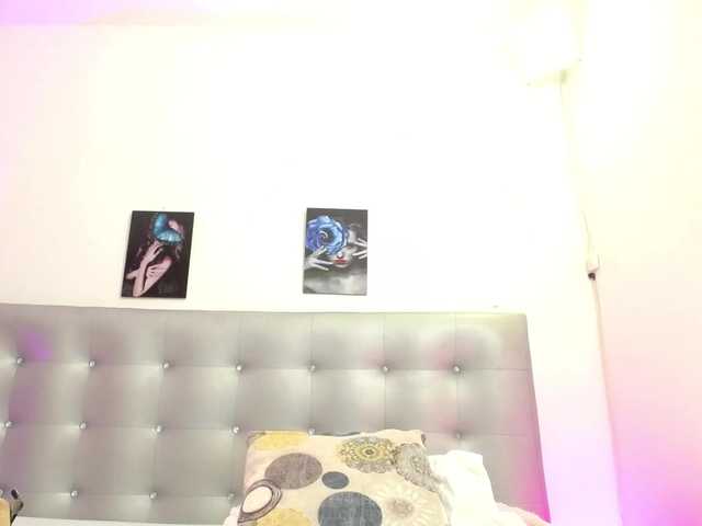 Horny-juliette live cam on BongaCams