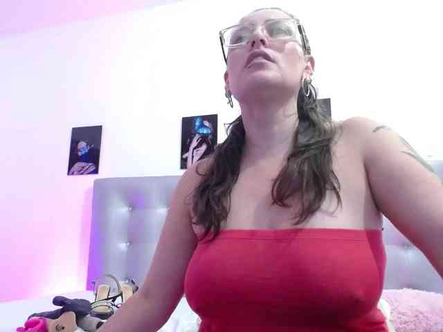 Horny-juliette