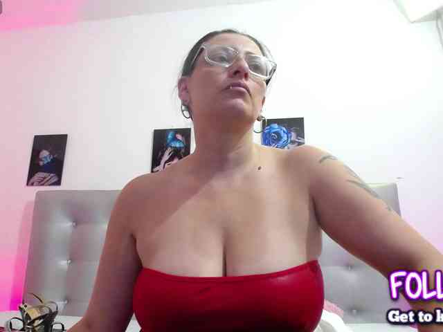 Horny-juliette webcam