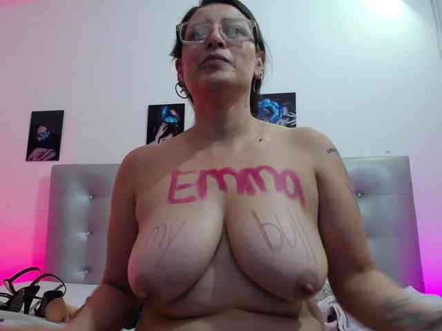 Horny-juliette webcam