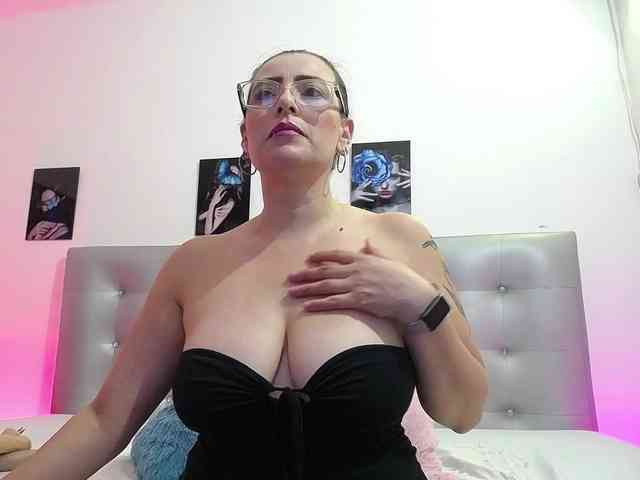 Horny-juliette