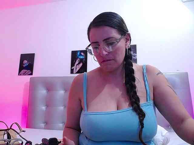 Horny-juliette