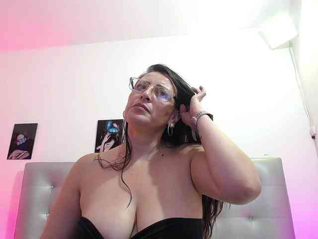 Horny-juliette