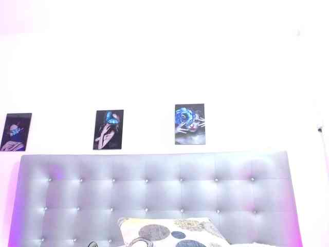 Horny-juliette webcam