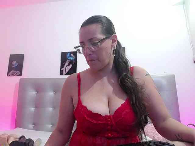 Horny-juliette