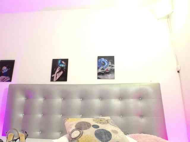 Horny-juliette webcam